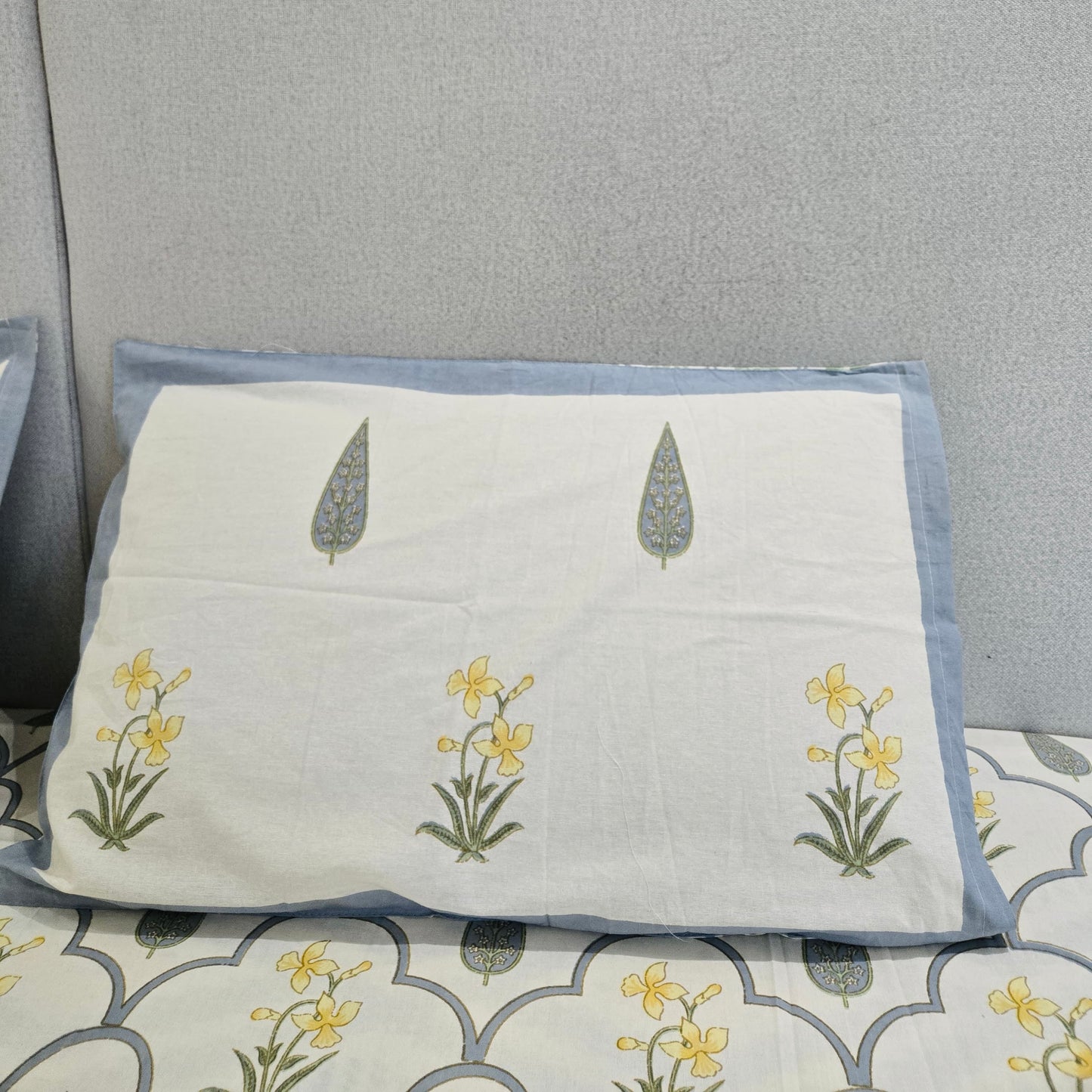 Pure Cotton Bedsheet | 210 TC |