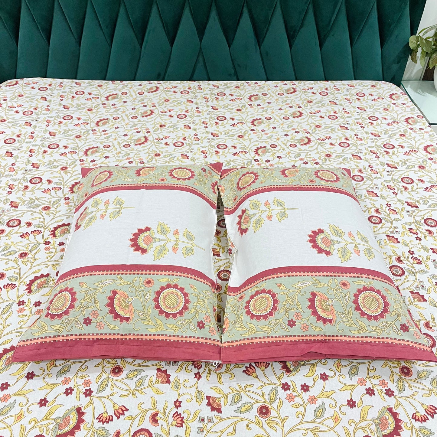 Pure Cotton Bedsheet | 210 TC |