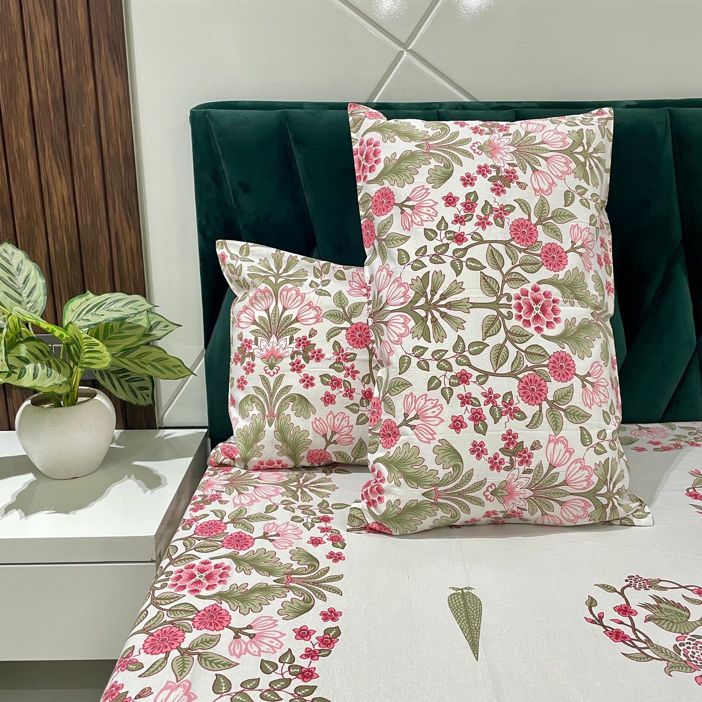 Pure Cotton Bedsheet | 210 TC |