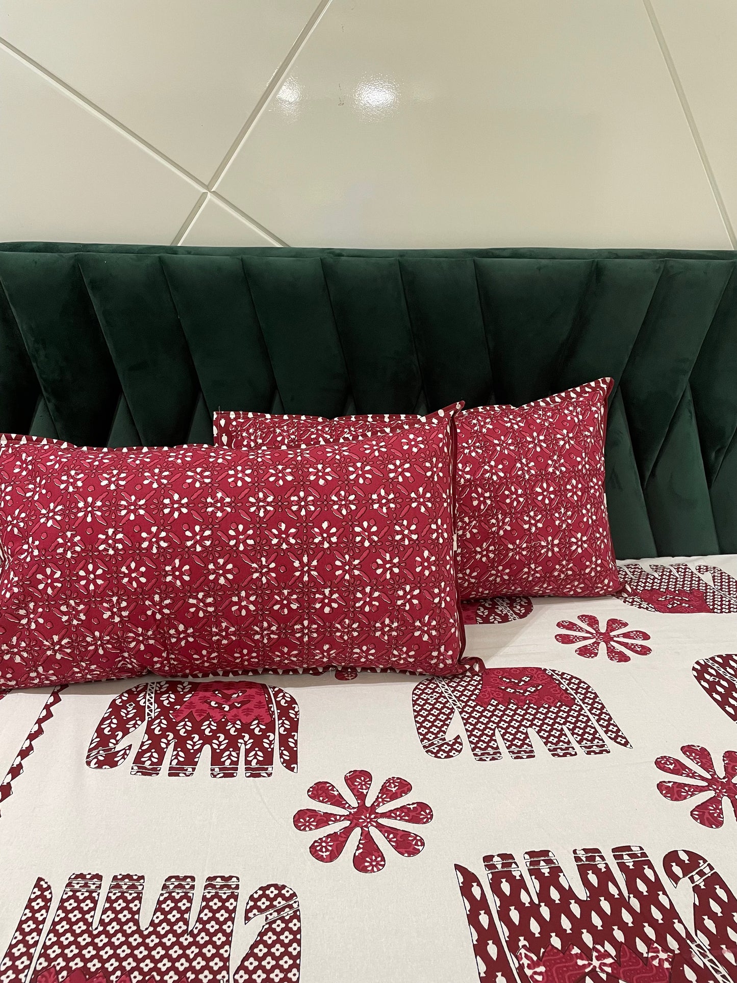 Pure Cotton Bedsheet | 210 TC |