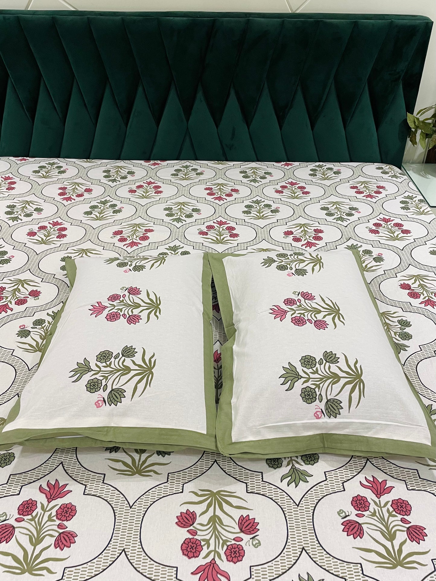 Pure Cotton Bedsheet | 210 TC |