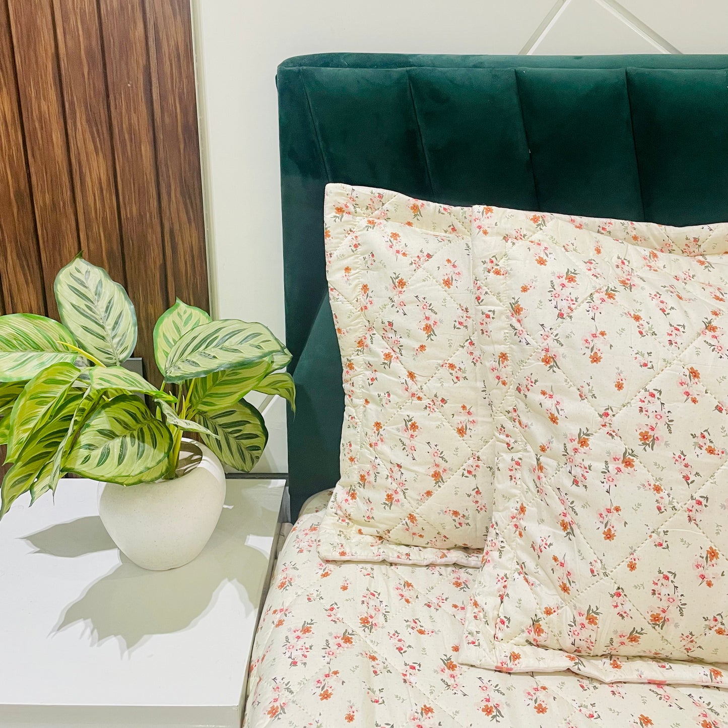 Micro Quilted Bed-Spread  with Matching Pillow Covers | 90"x100" |