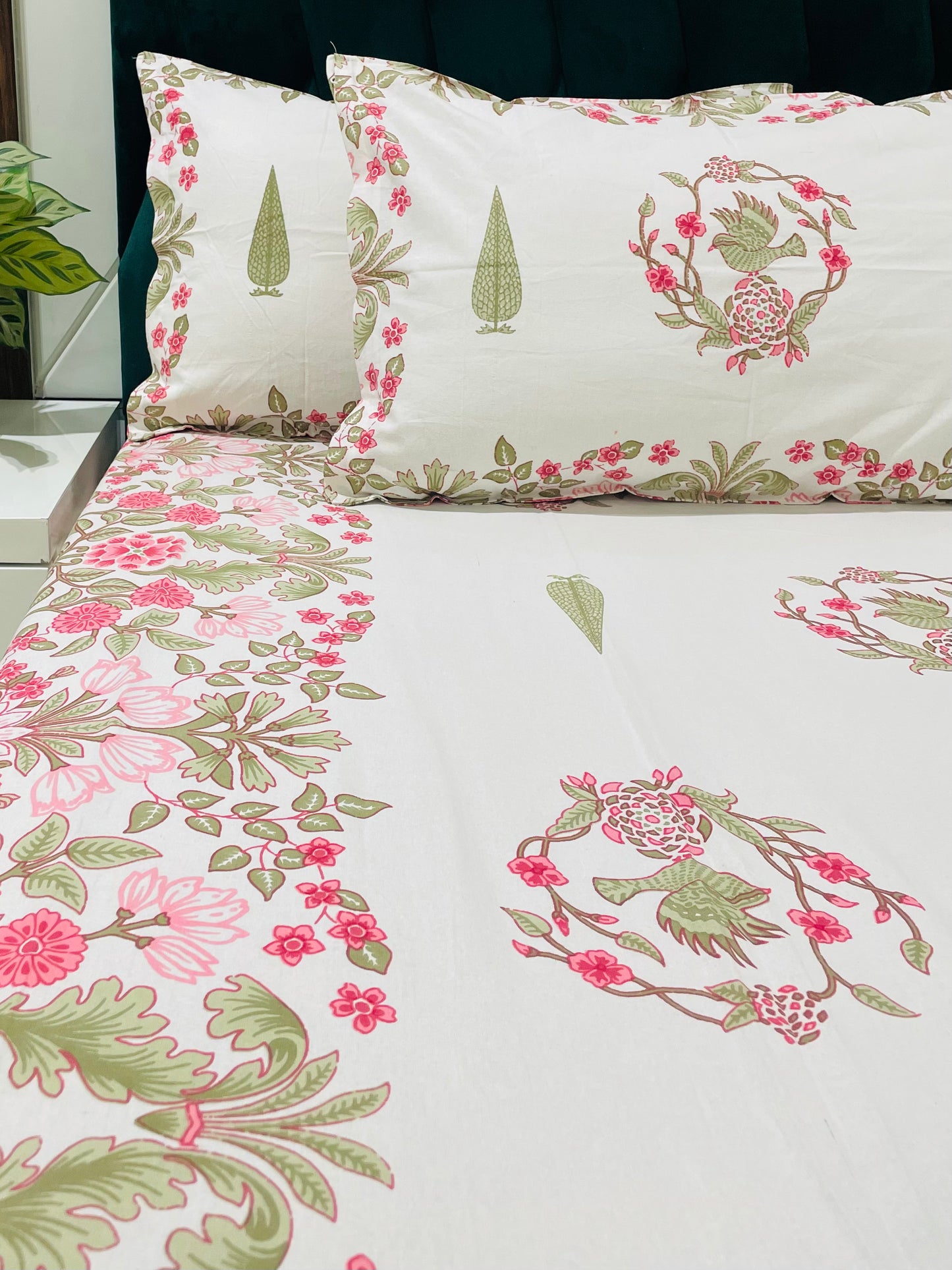 Pure Cotton Bedsheet | 210 TC |