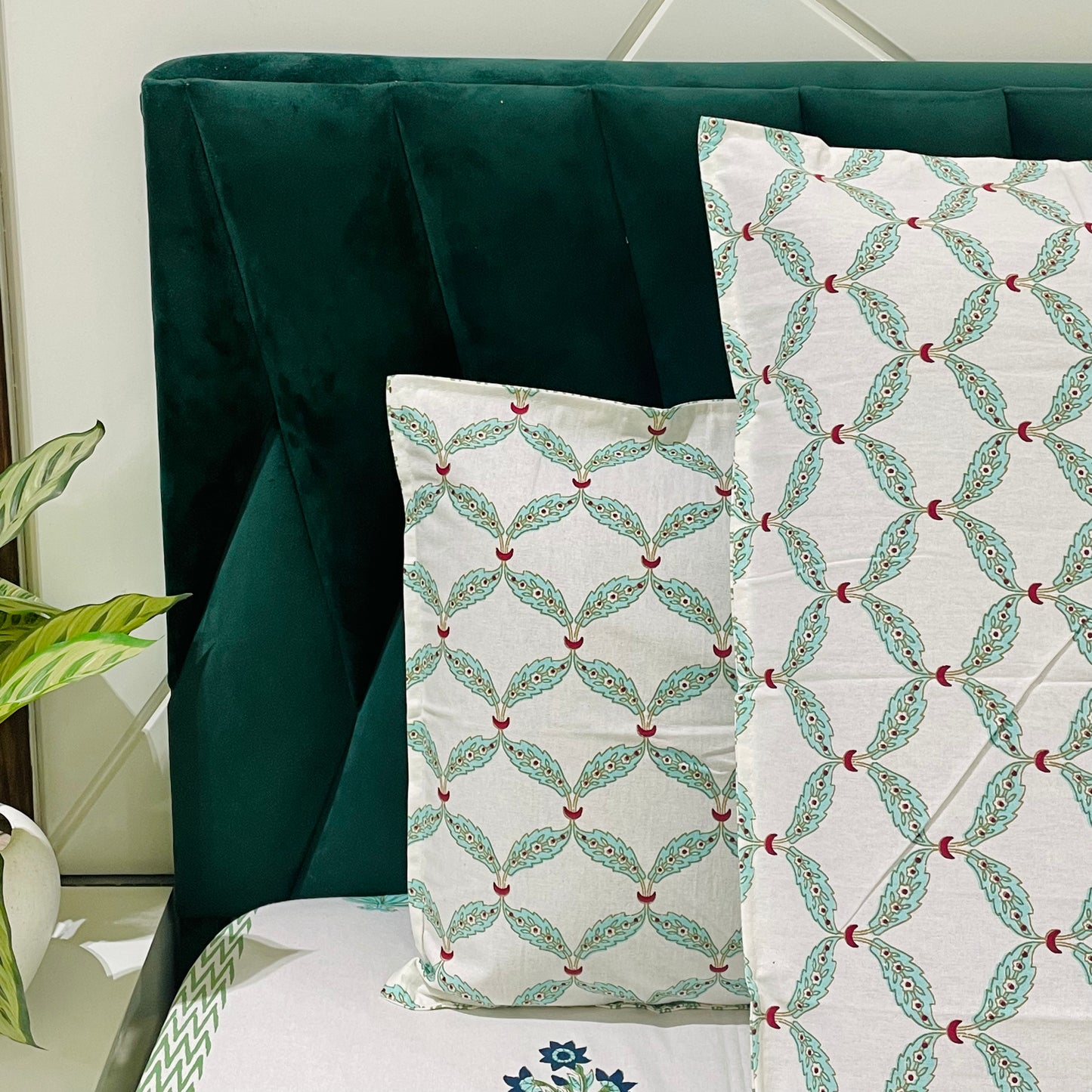 Pure Cotton Bedsheet | 210 TC |