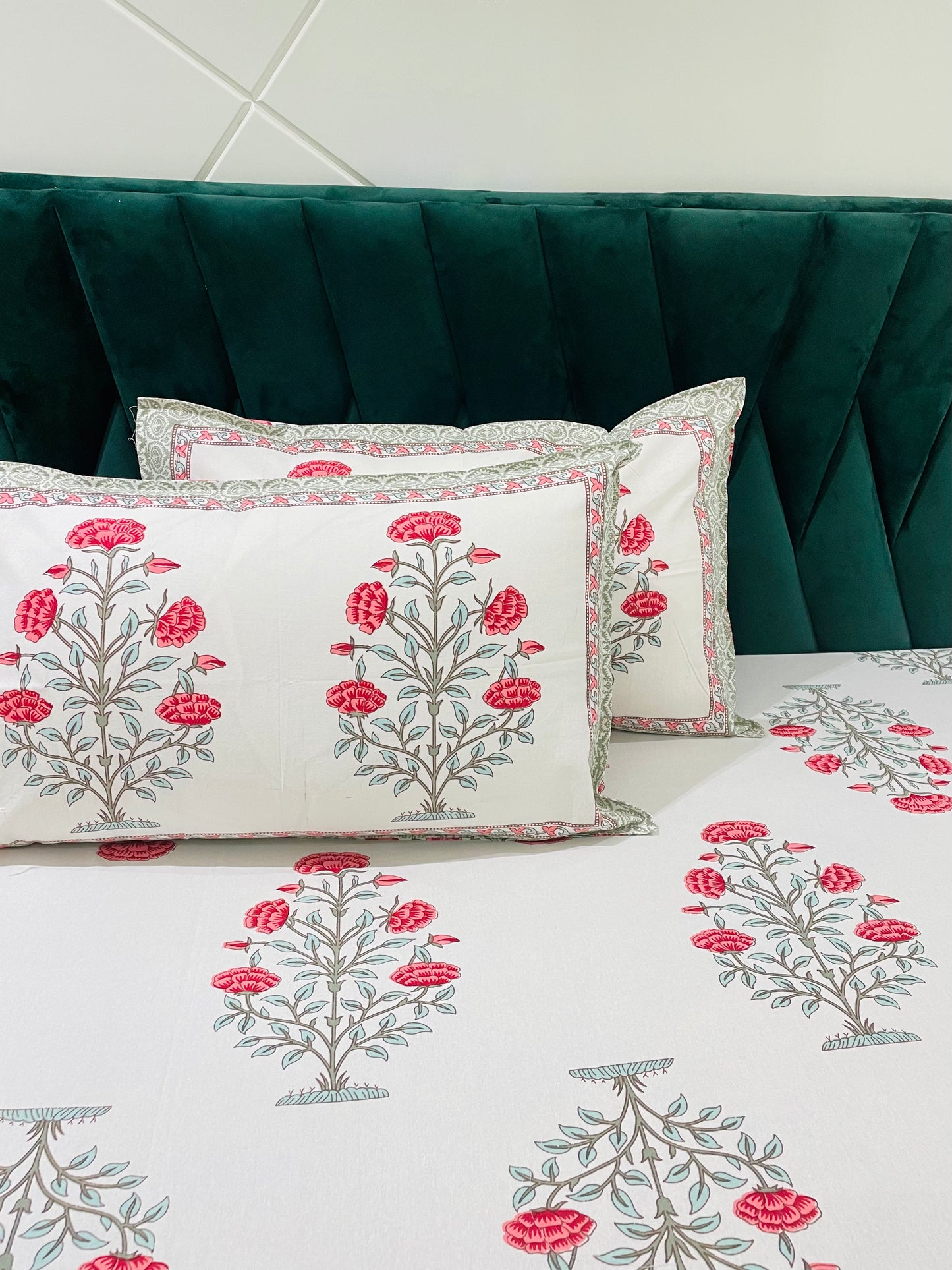 Pure Cotton Bedsheet | 210 TC |