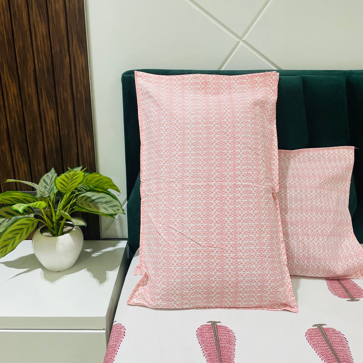 Pure Cotton Bedsheet | 210 TC |