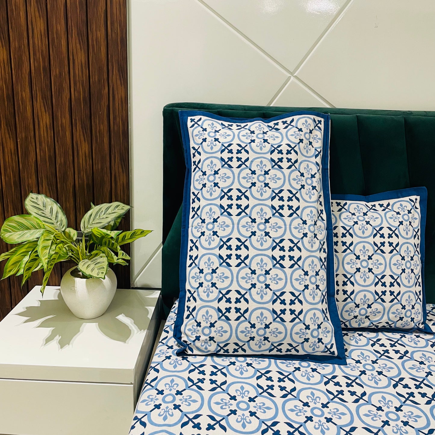 Pure Cotton Bedsheet | 210 TC |