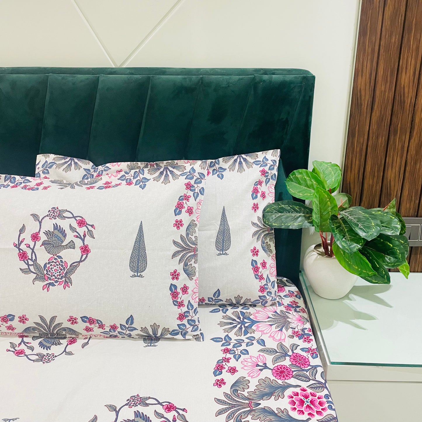 Pure Cotton Bedsheet | 210 TC |