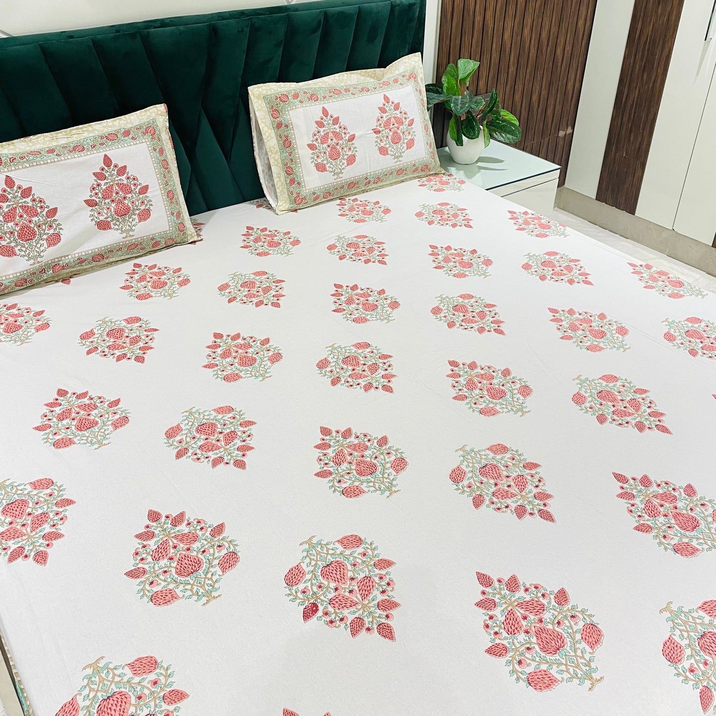Pure Cotton Bedsheet | 210 TC |