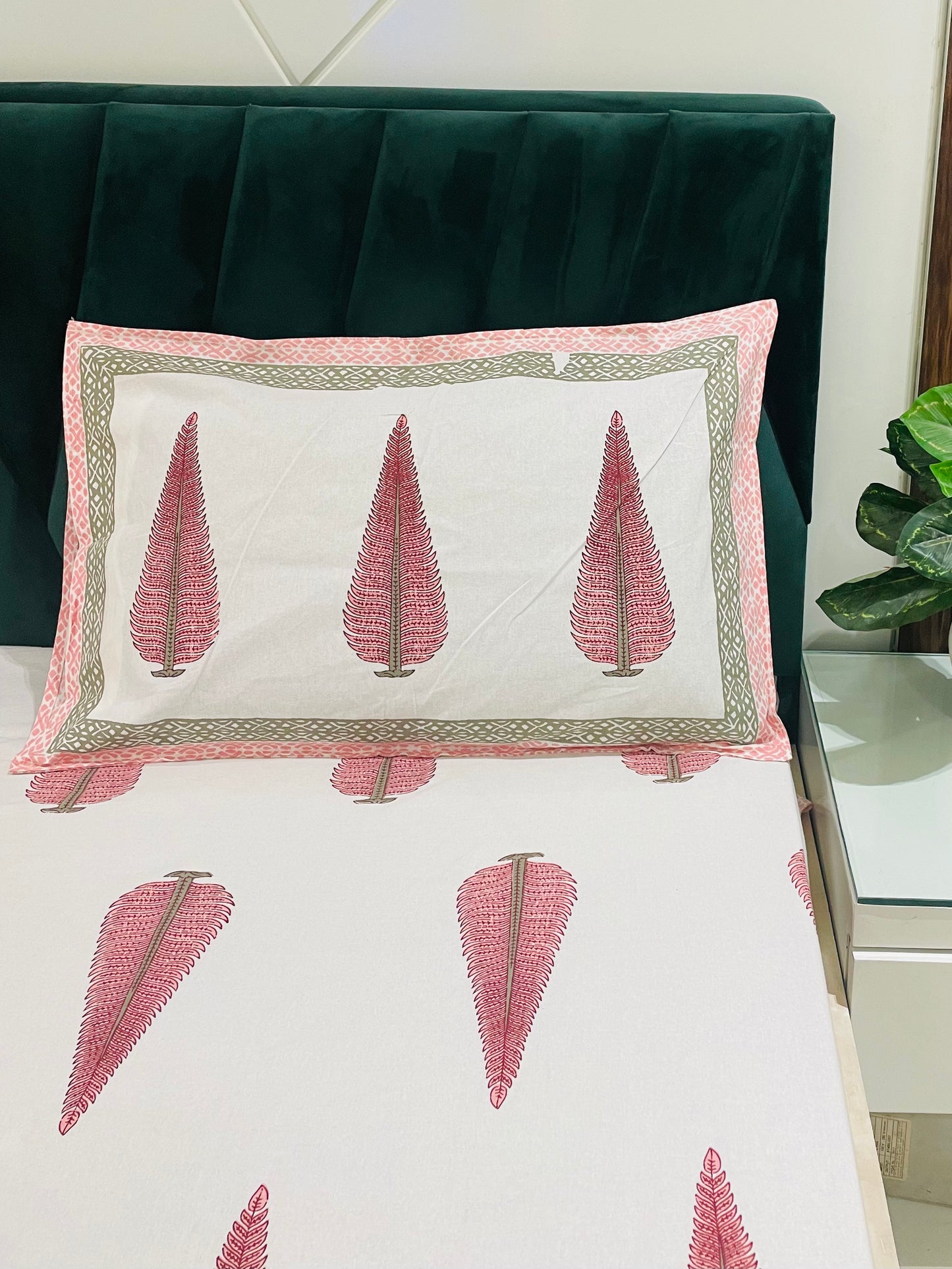 Pure Cotton Bedsheet | 210 TC |