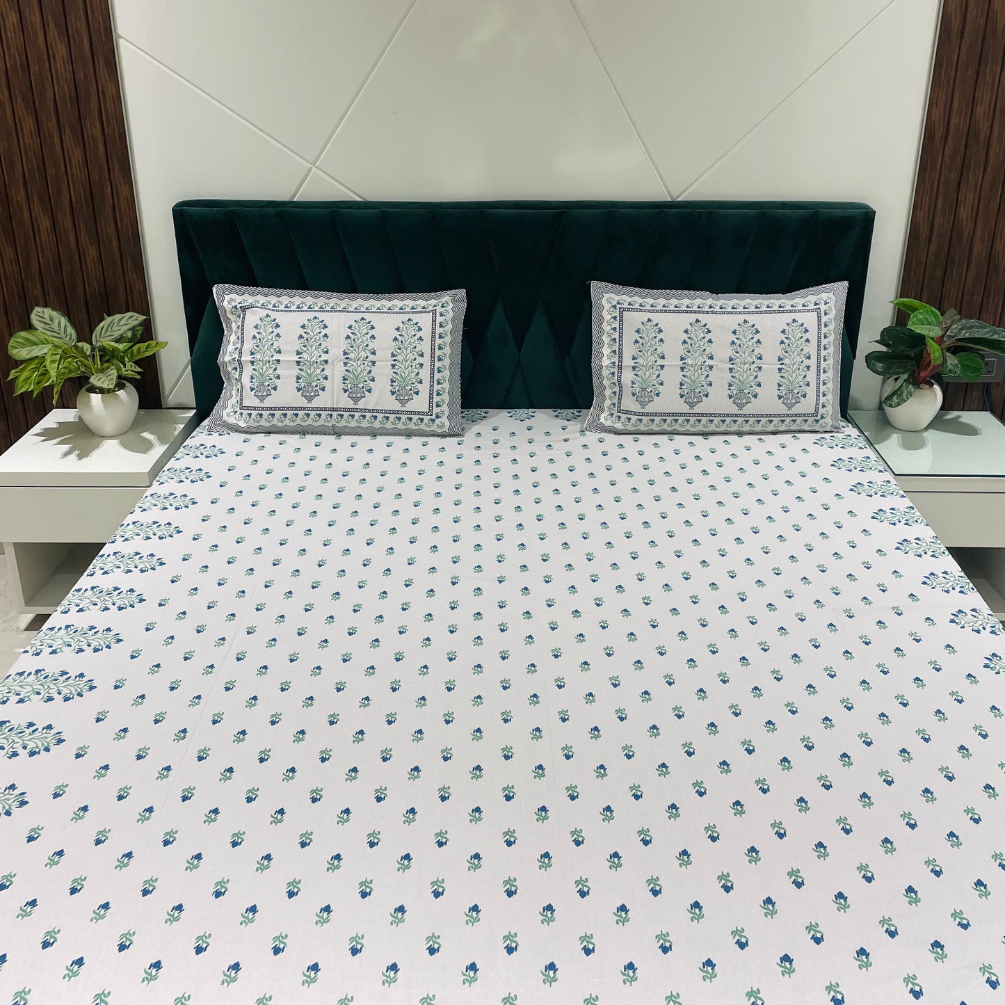 Pure Cotton Bedsheet | 210 TC |