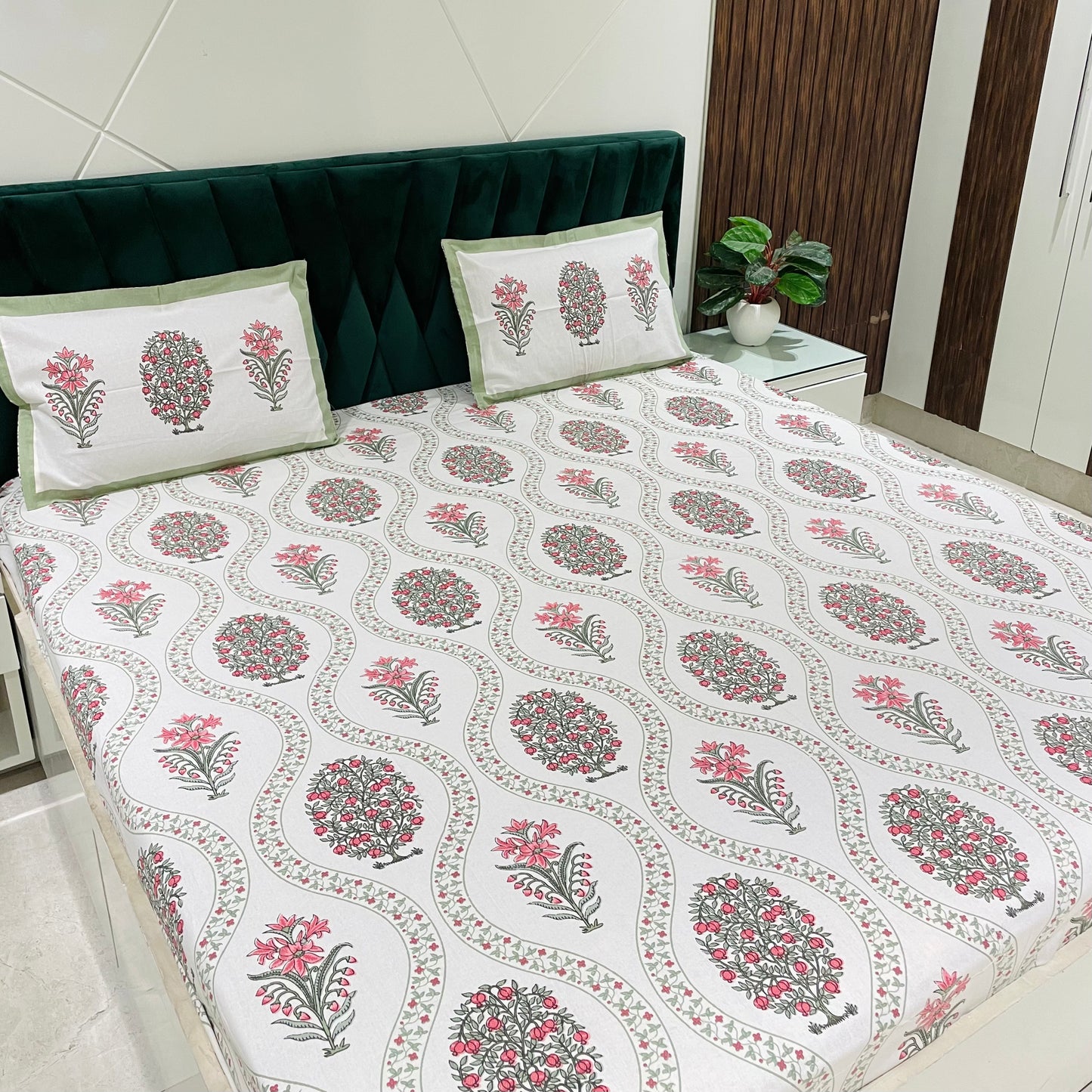 Pure Cotton Bedsheet | 210 TC |