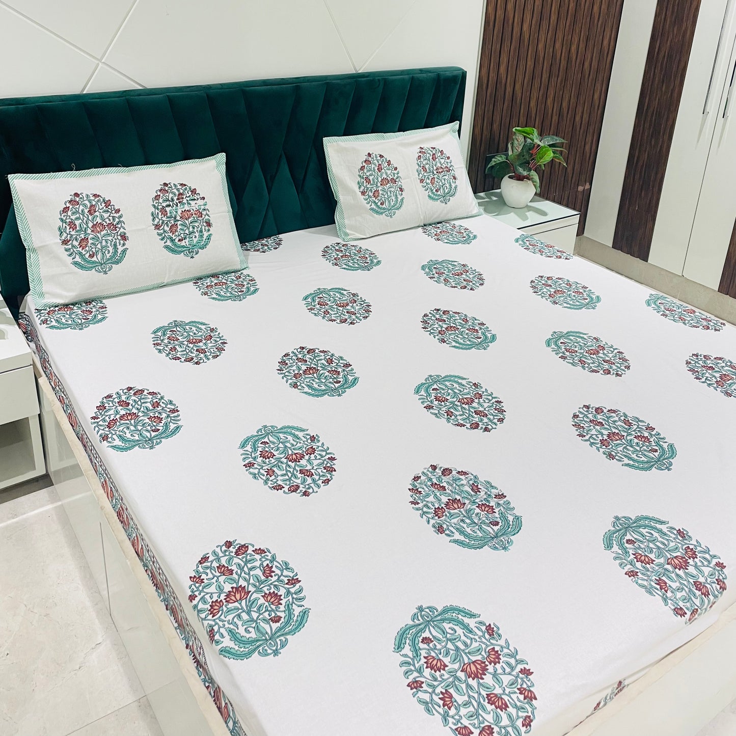 Pure Cotton Bedsheet | 210 TC |