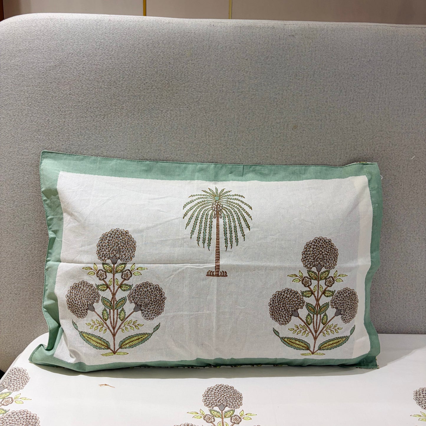 Pure Cotton Bedsheet | 210 TC |
