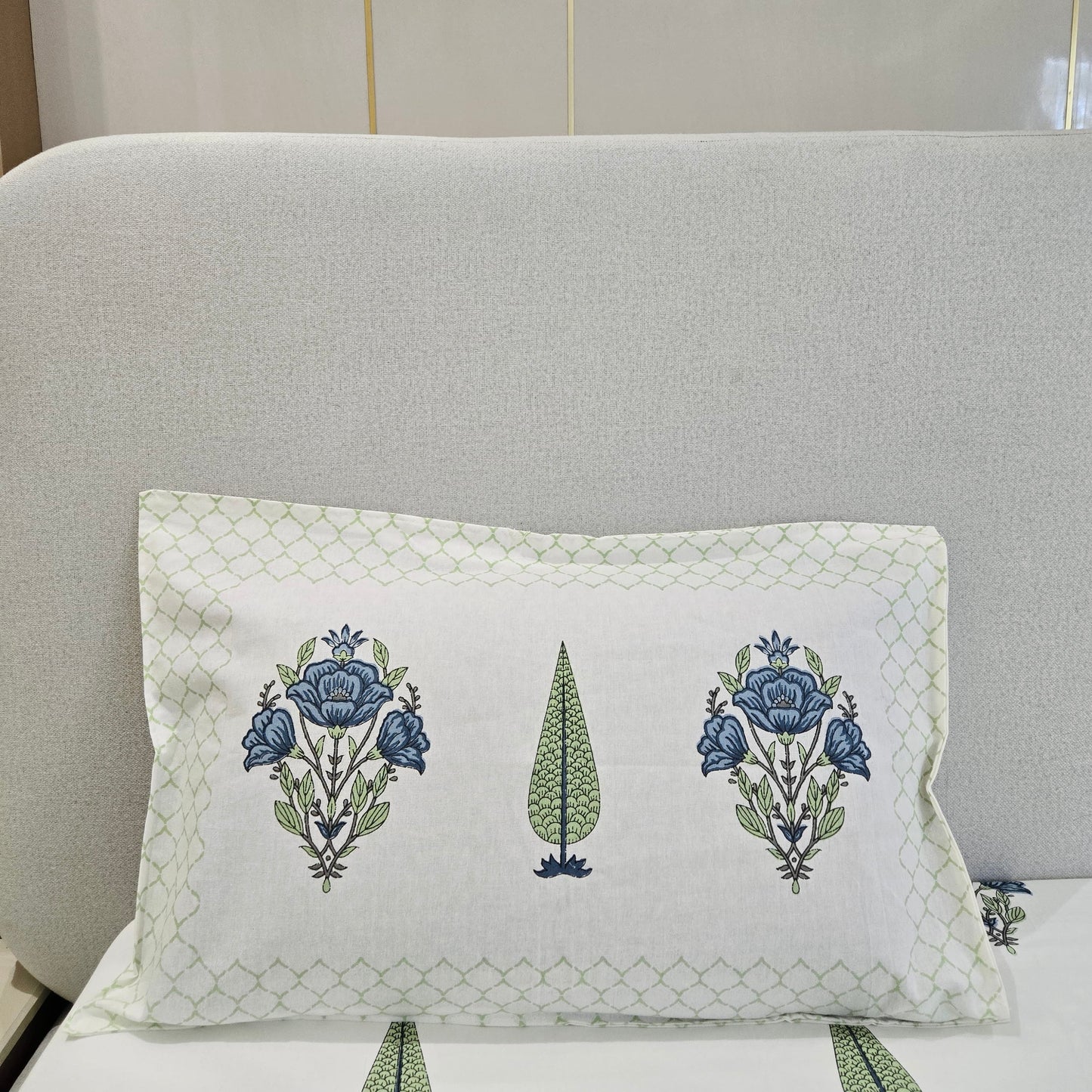 Pure Cotton Bedsheet  | 210 TC |