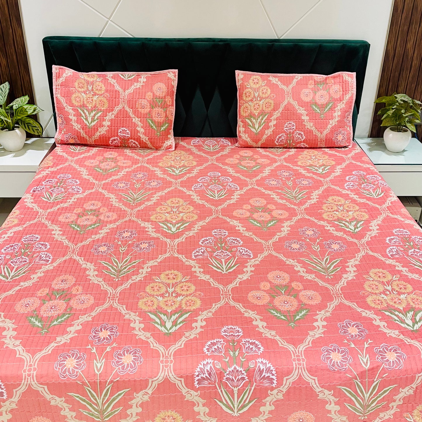 Micro Quilted Bed-Spread with Matching Pillow Covers | 90"x100" |