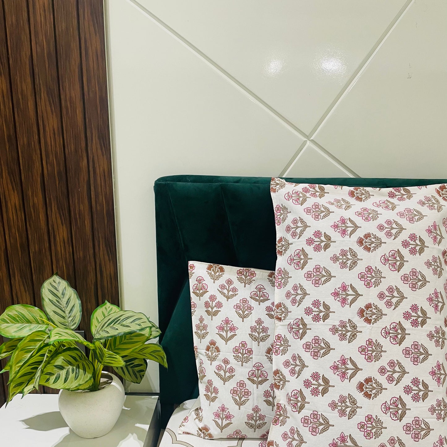 Pure Cotton Bedsheet | 210 TC |