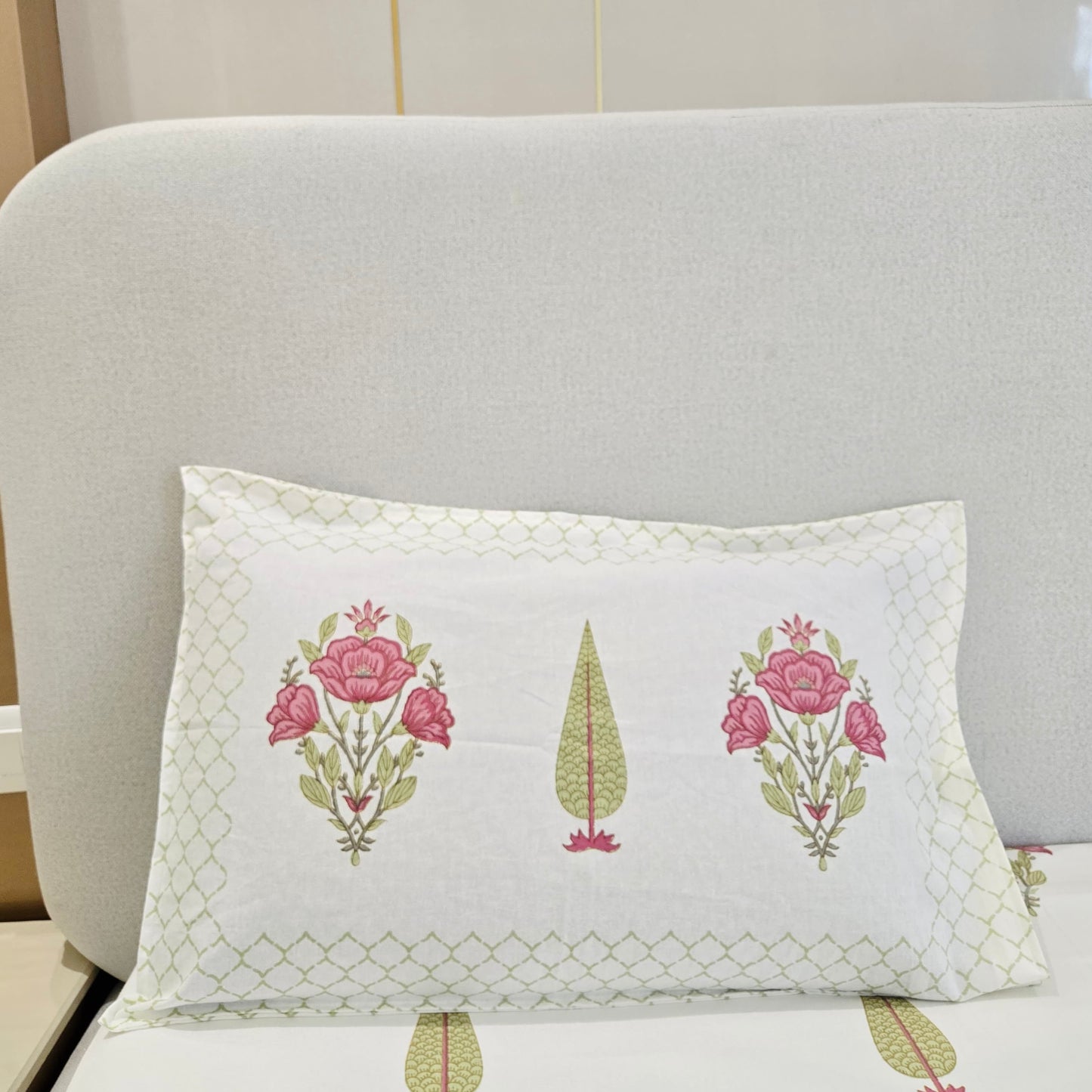 Pure Cotton Bedsheet | 210 TC |