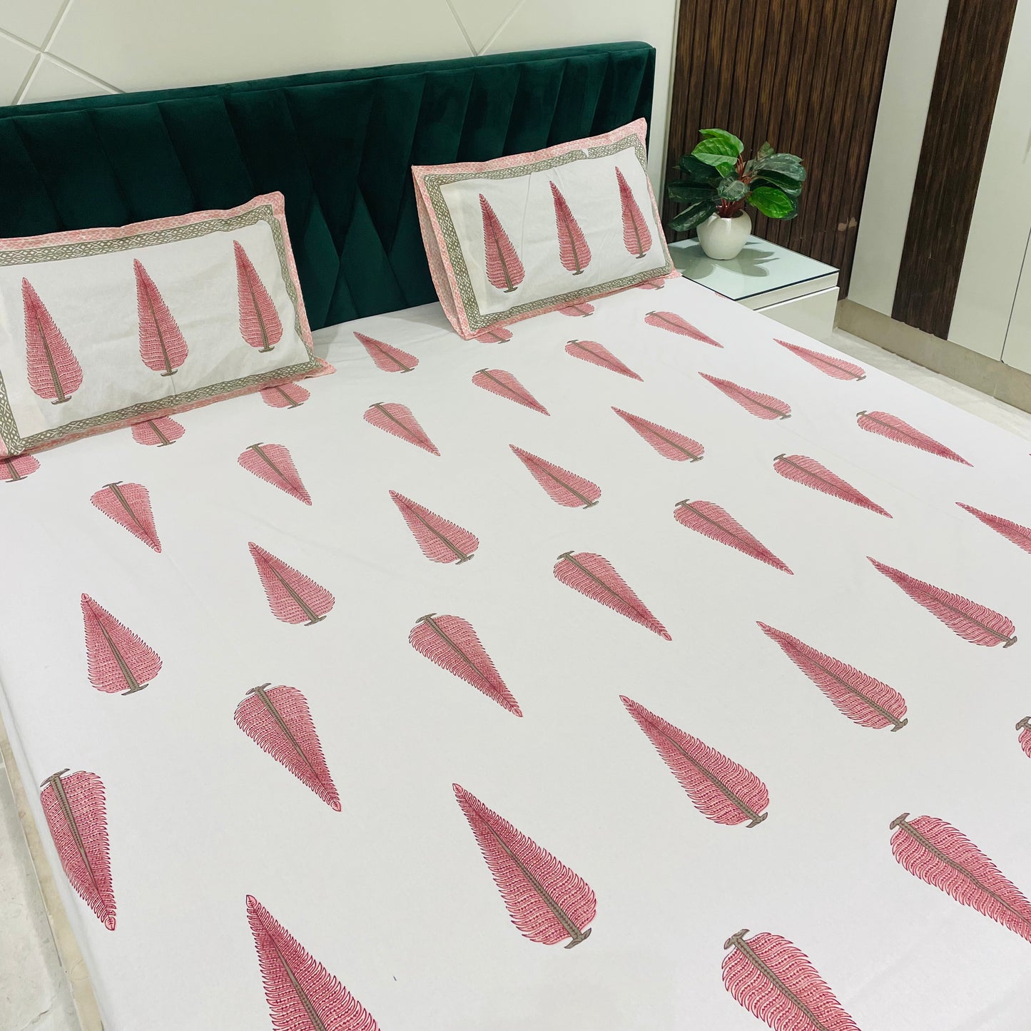 Pure Cotton Bedsheet | 210 TC |