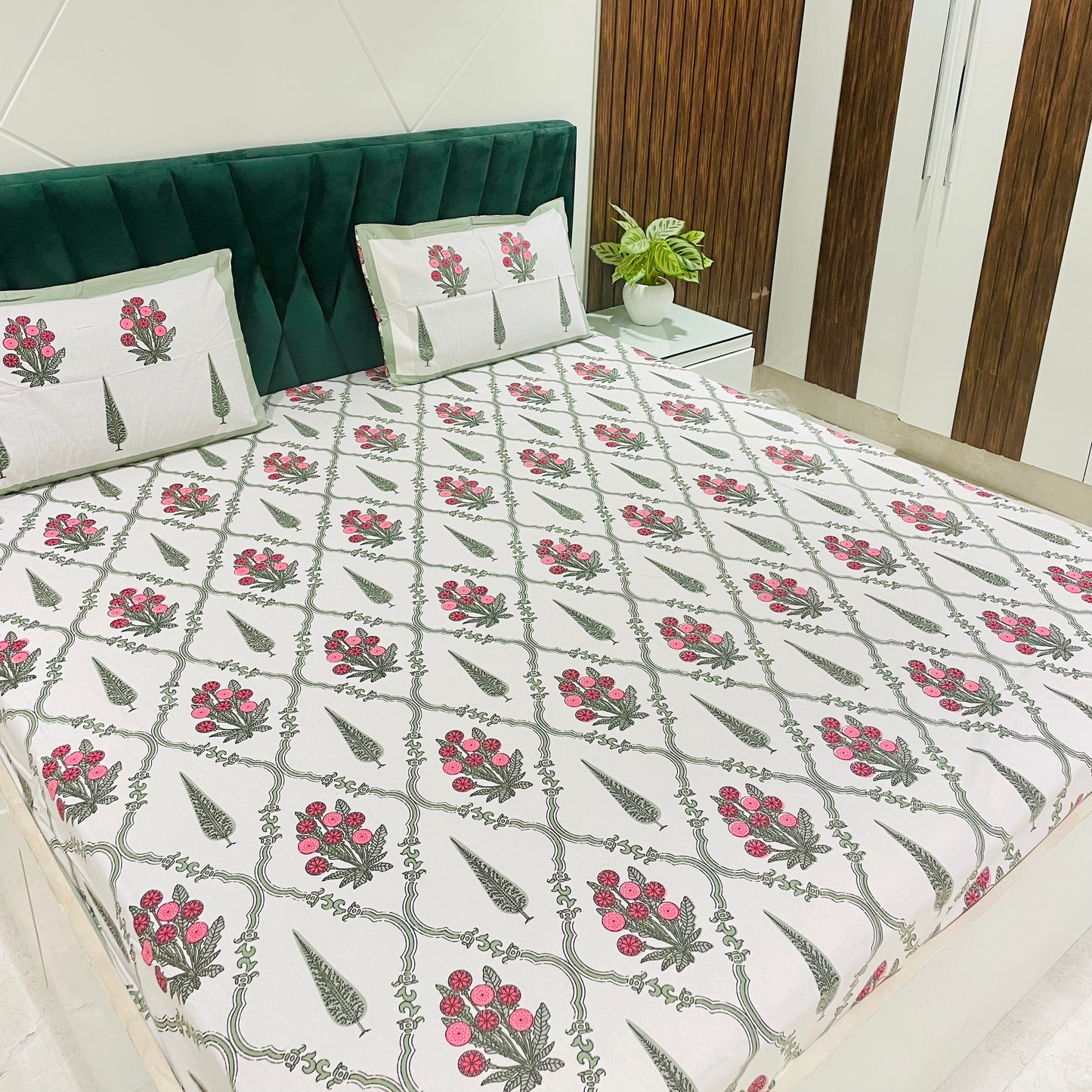 Pure Cotton Bedsheet | 210 TC |