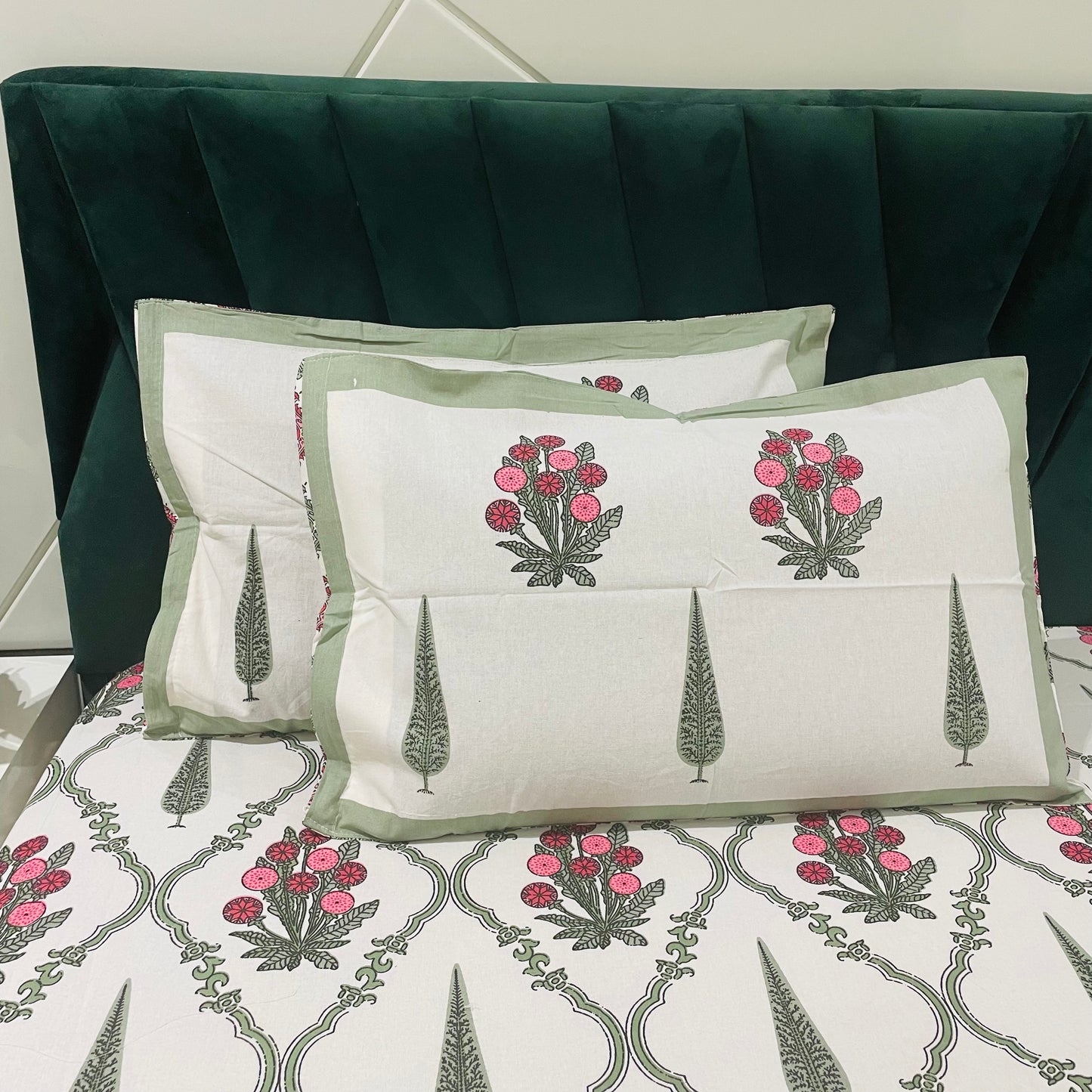 Pure Cotton Bedsheet | 210 TC |