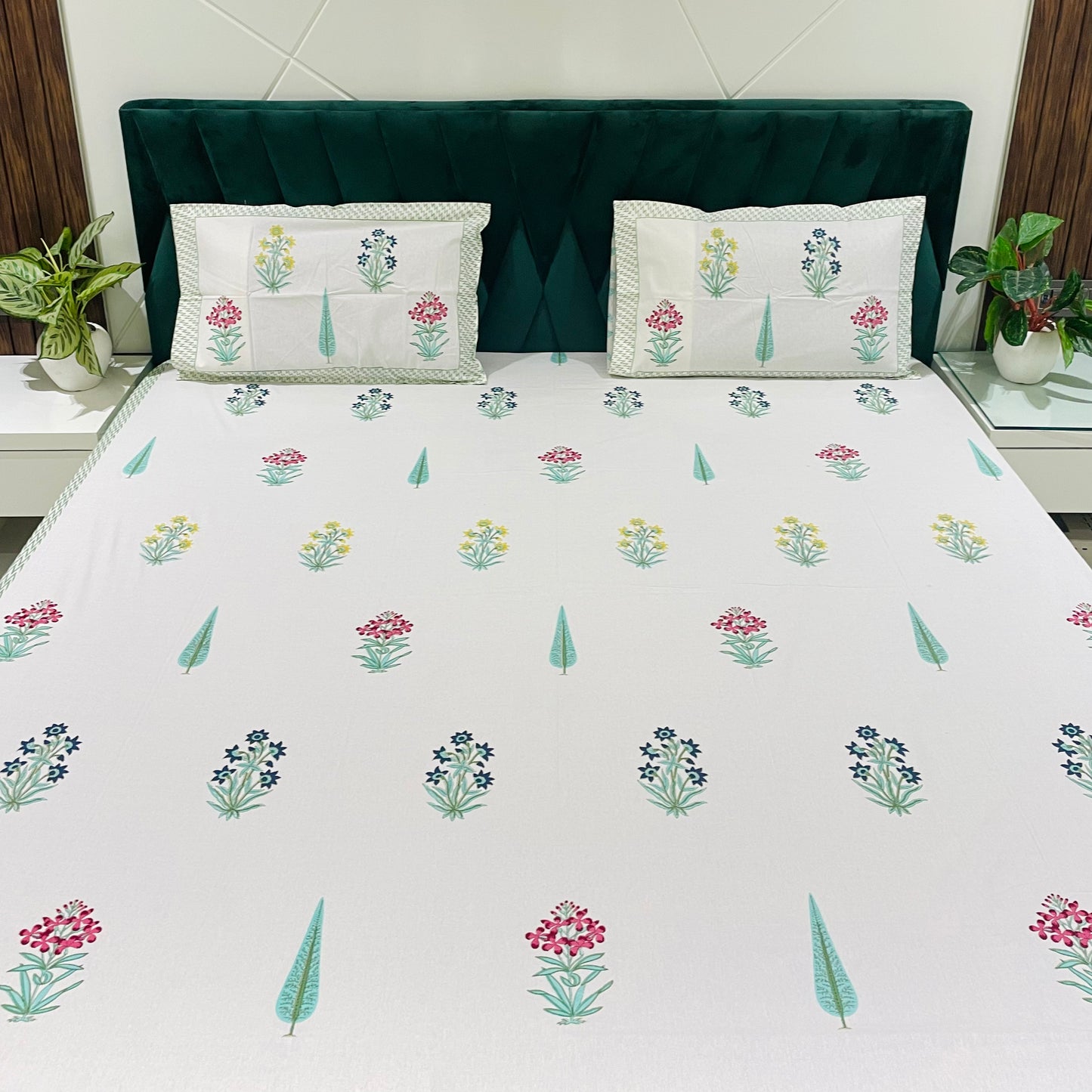 Pure Cotton Bedsheet | 210 TC |