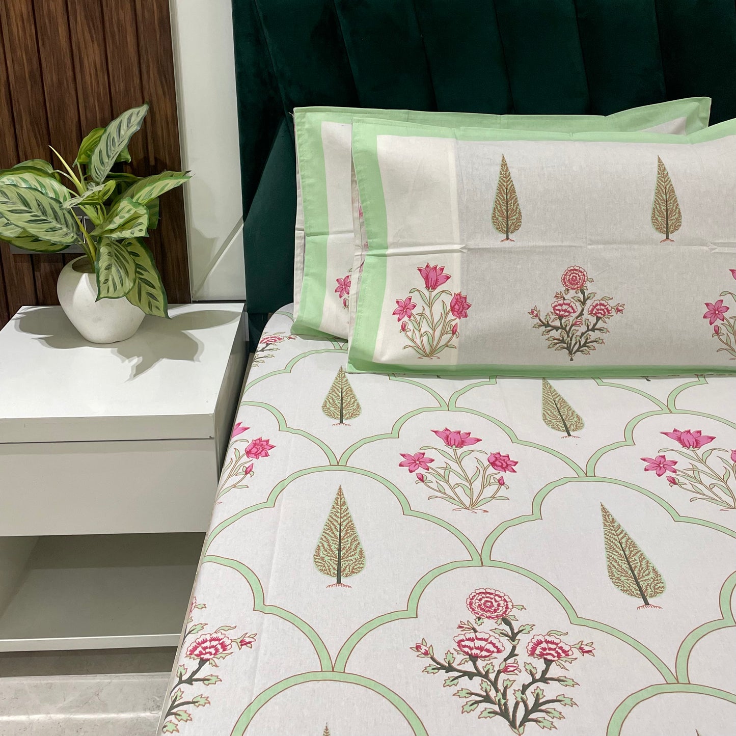 Pure Cotton Bedsheet | 210 TC |