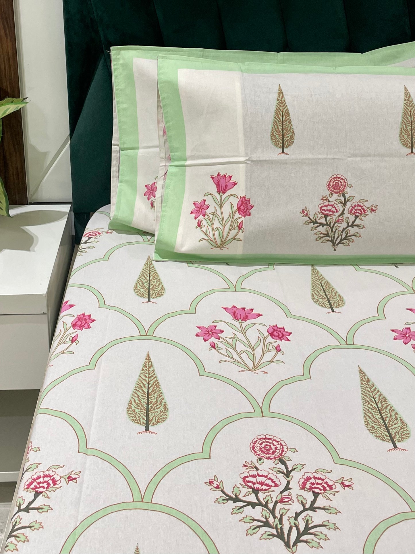 Pure Cotton Bedsheet | 210 TC |
