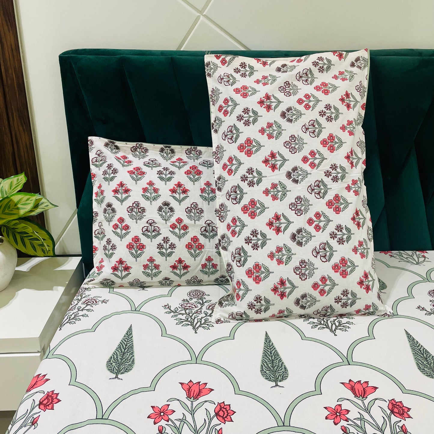 Pure Cotton Bedsheet | 210 TC |