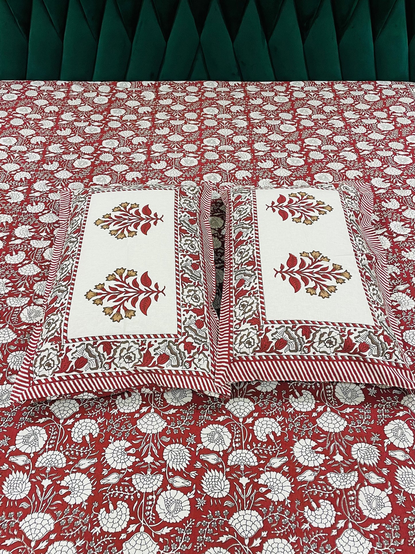 Pure Cotton Bedsheet | 210 TC |