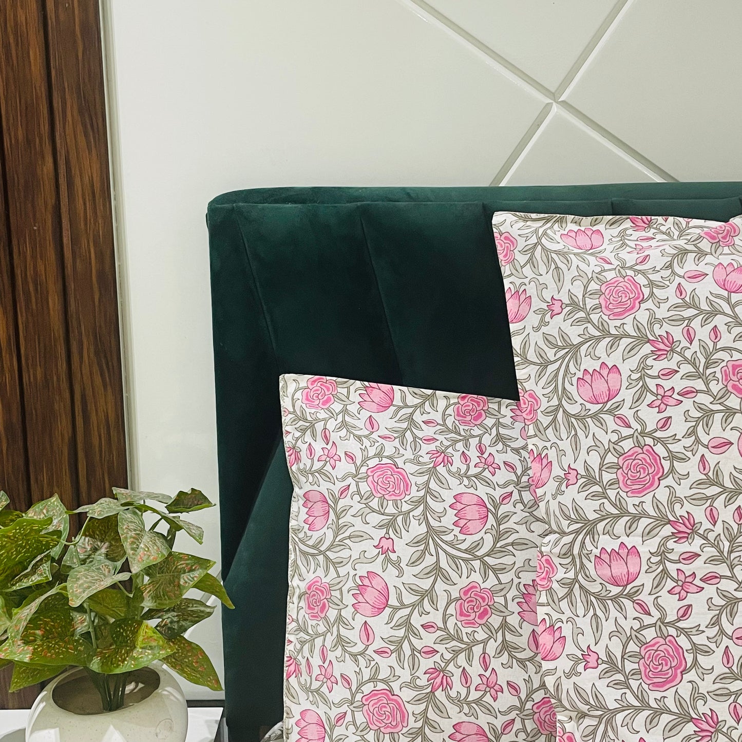 Pure Cotton Bedsheet | 210 TC |