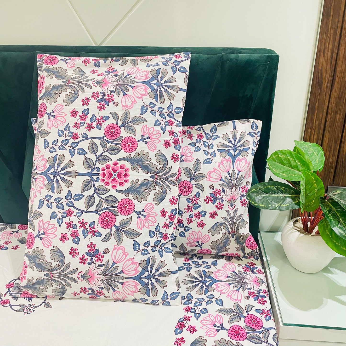 Pure Cotton Bedsheet | 210 TC |