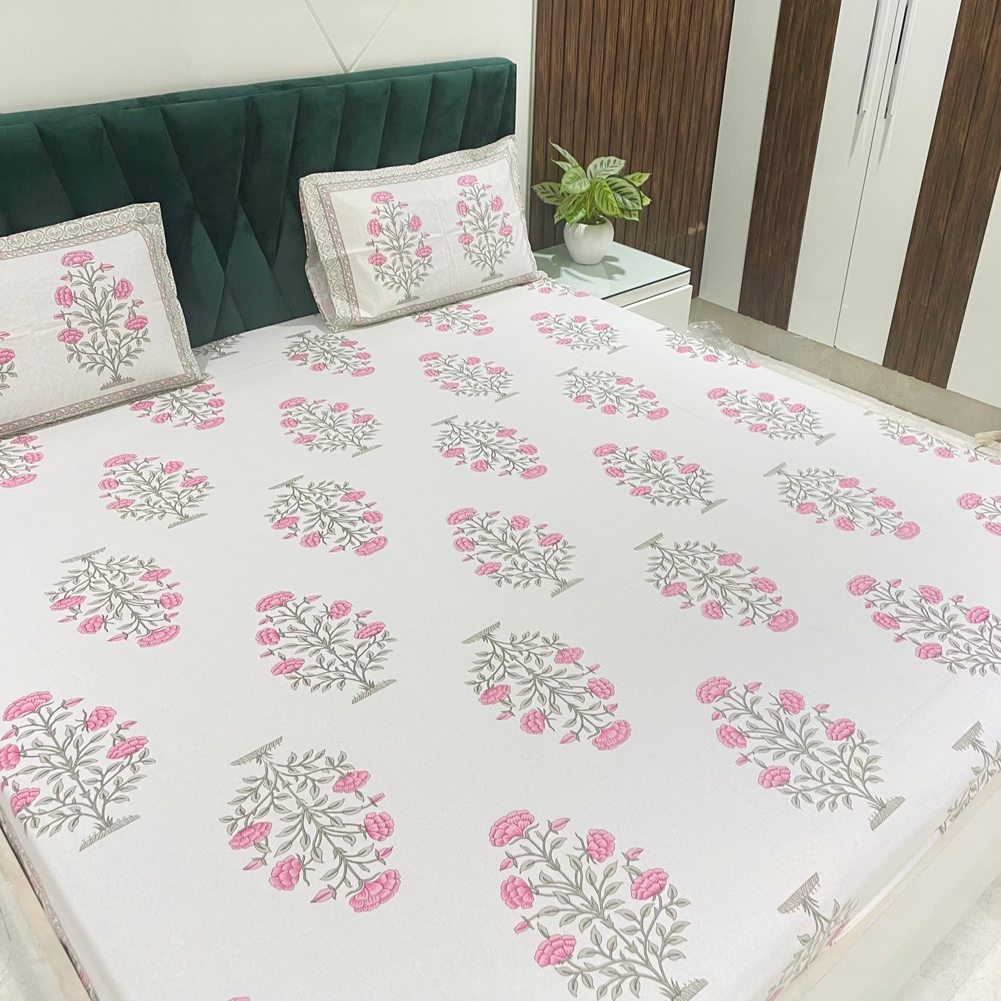 Pure Cotton Bedsheet | 210 TC |