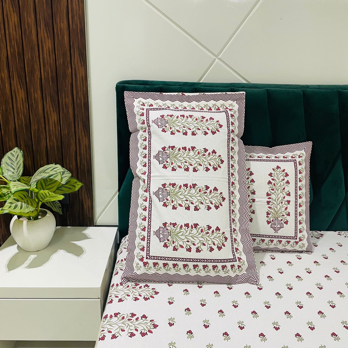 Pure Cotton Bedsheet | 210 TC |