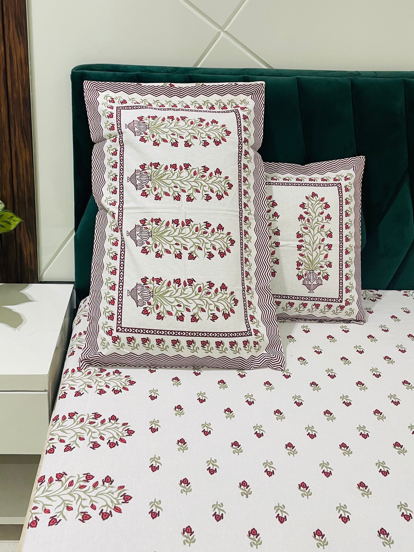 Pure Cotton Bedsheet | 210 TC |