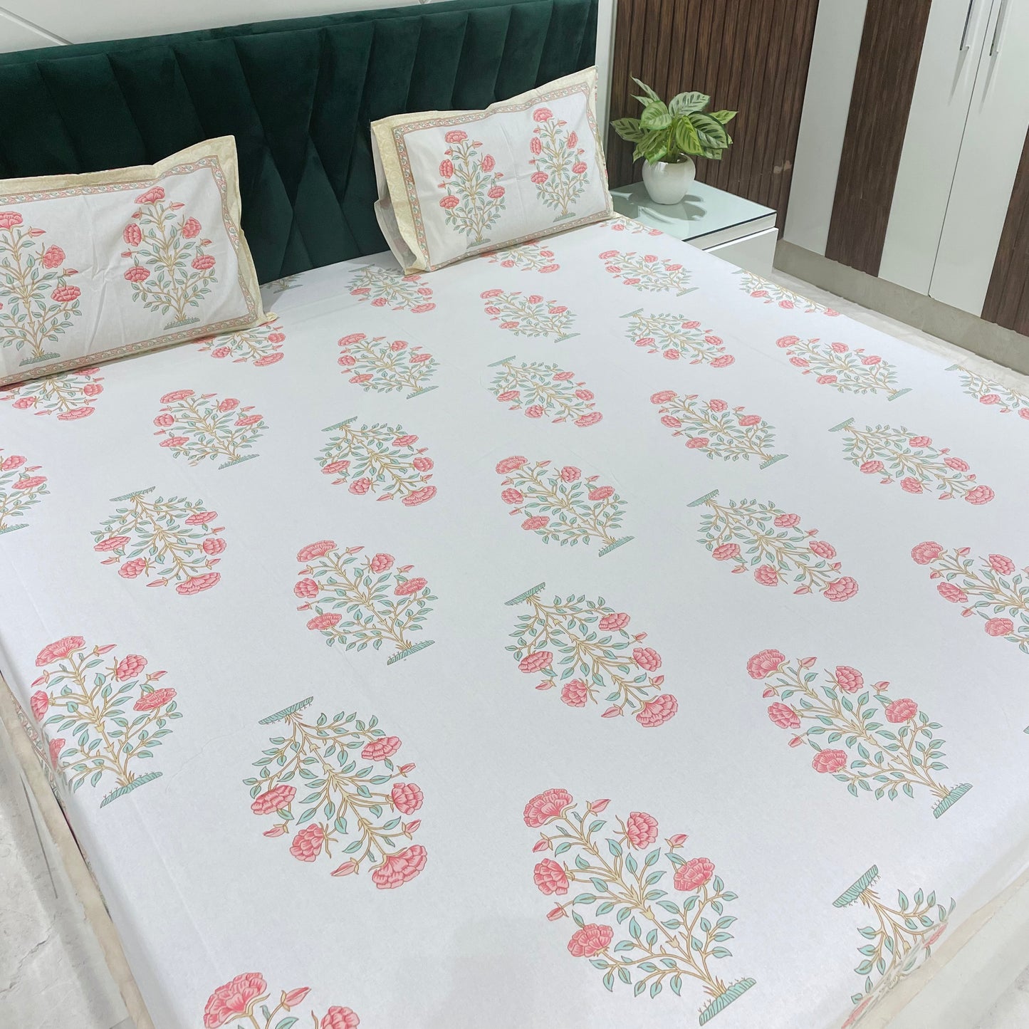 Pure Cotton Bedsheet | 210 TC |