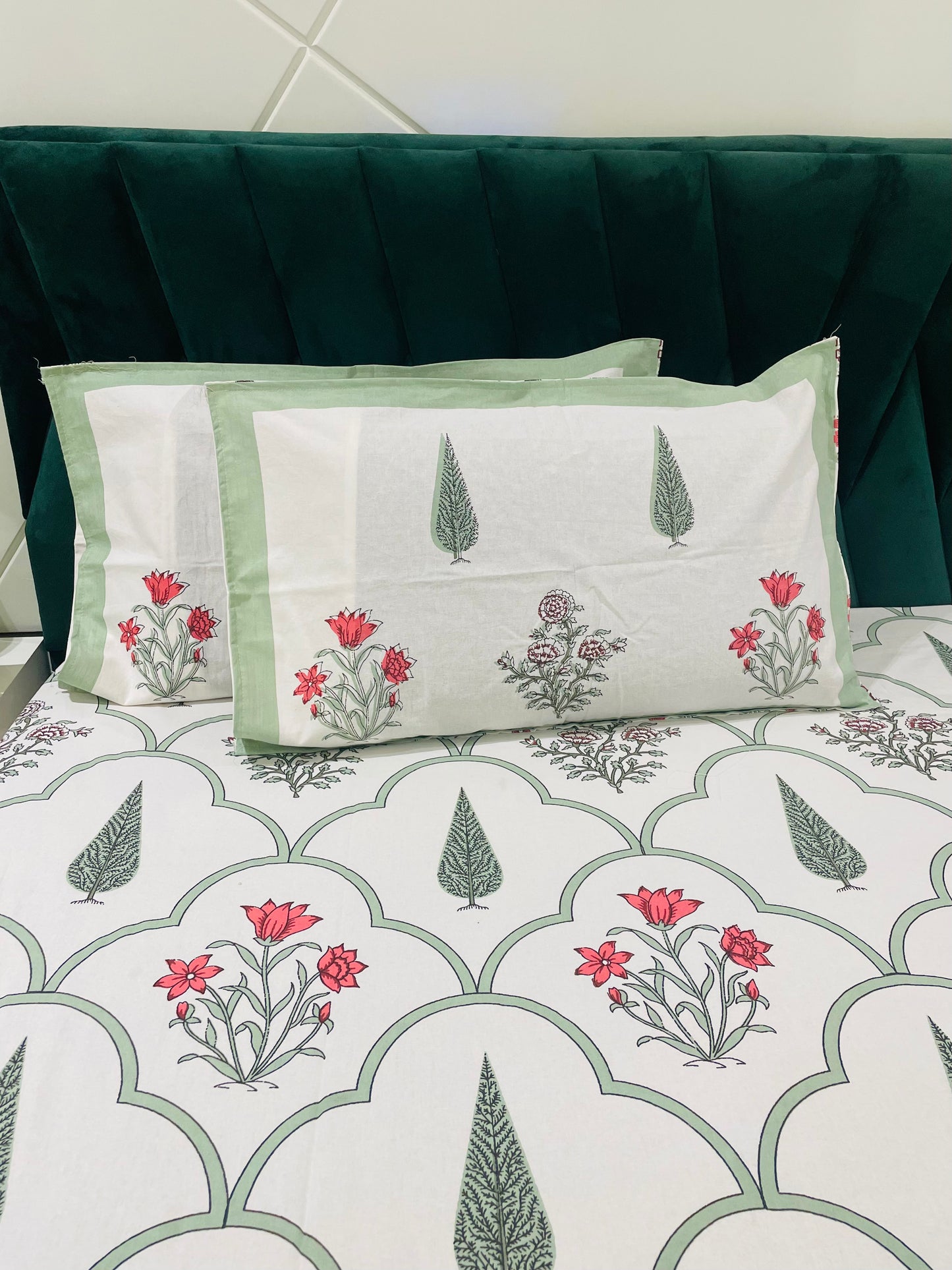 Pure Cotton Bedsheet | 210 TC |