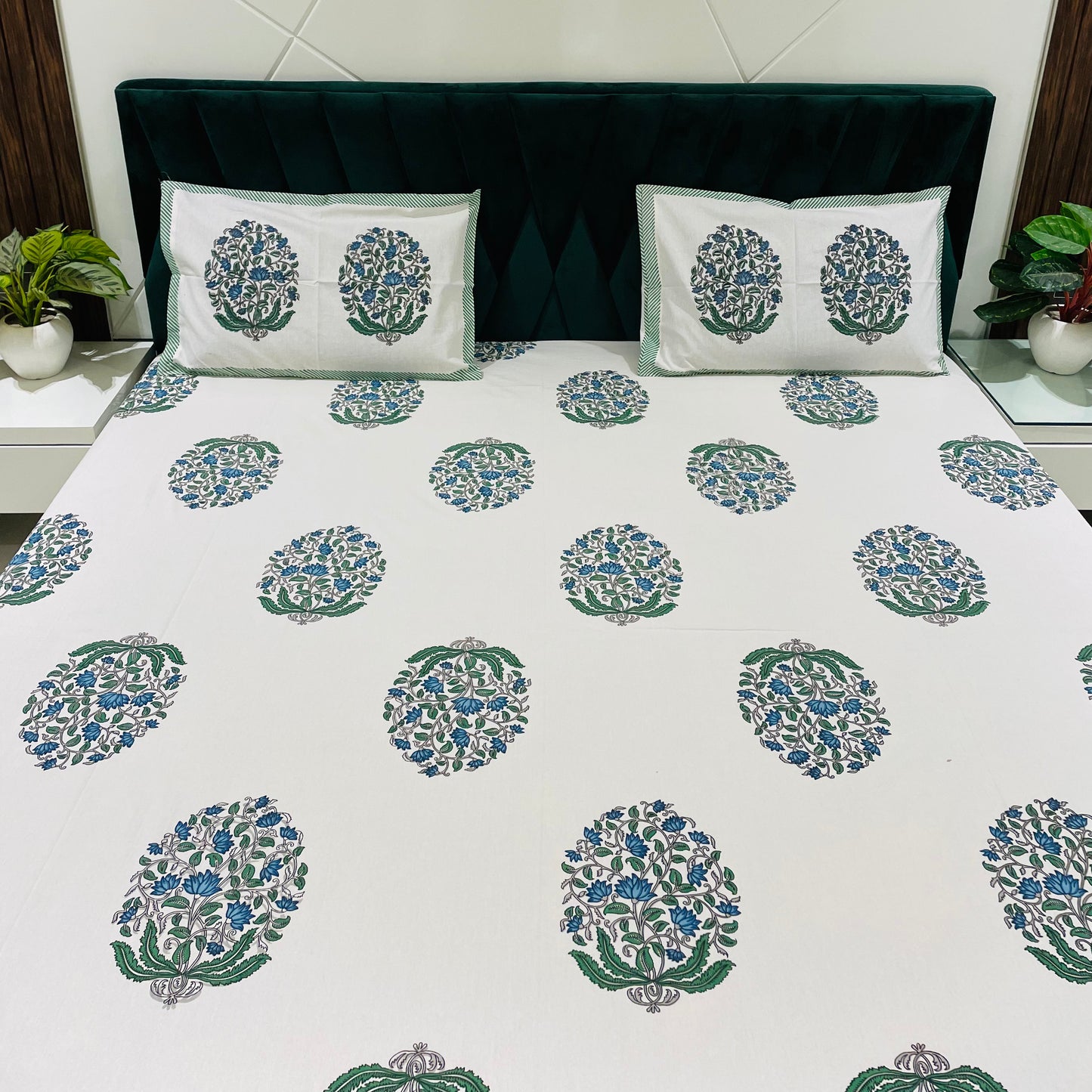 Pure Cotton Bedsheet | 210 TC |