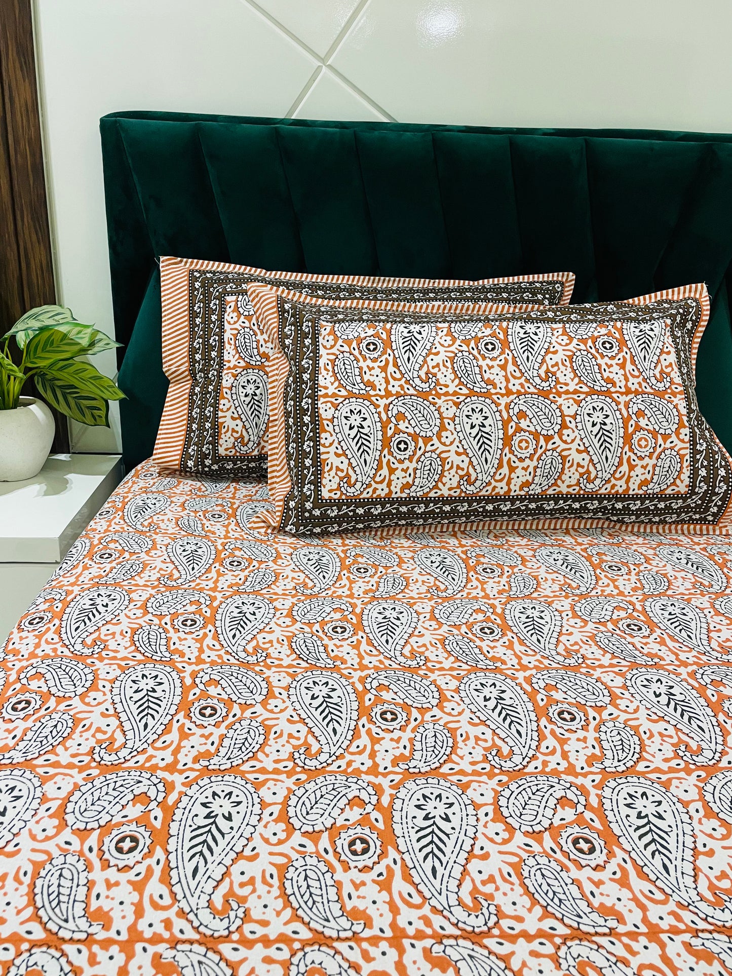 Pure Cotton Bedsheet | 210 TC |