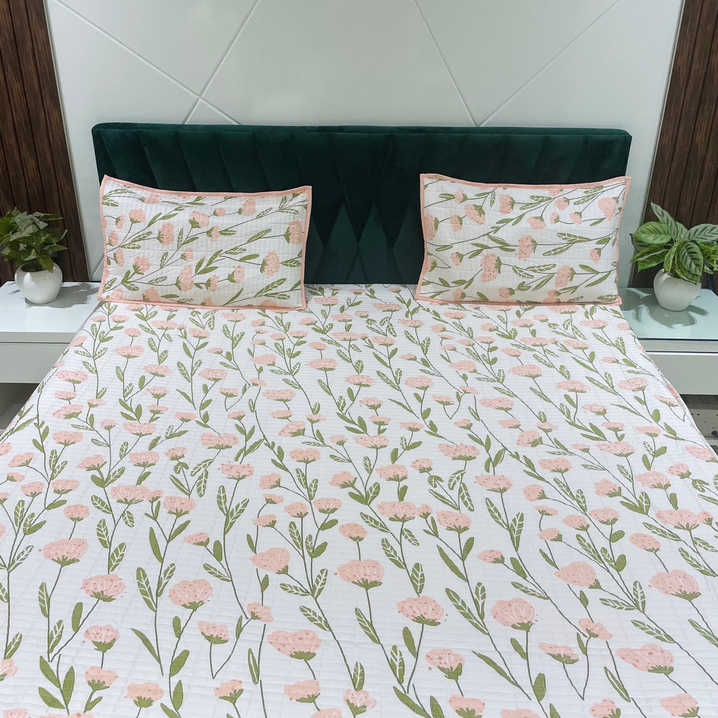 Micro Quilted Bed-Spread with Matching Pillow Covers | 90"x100" |