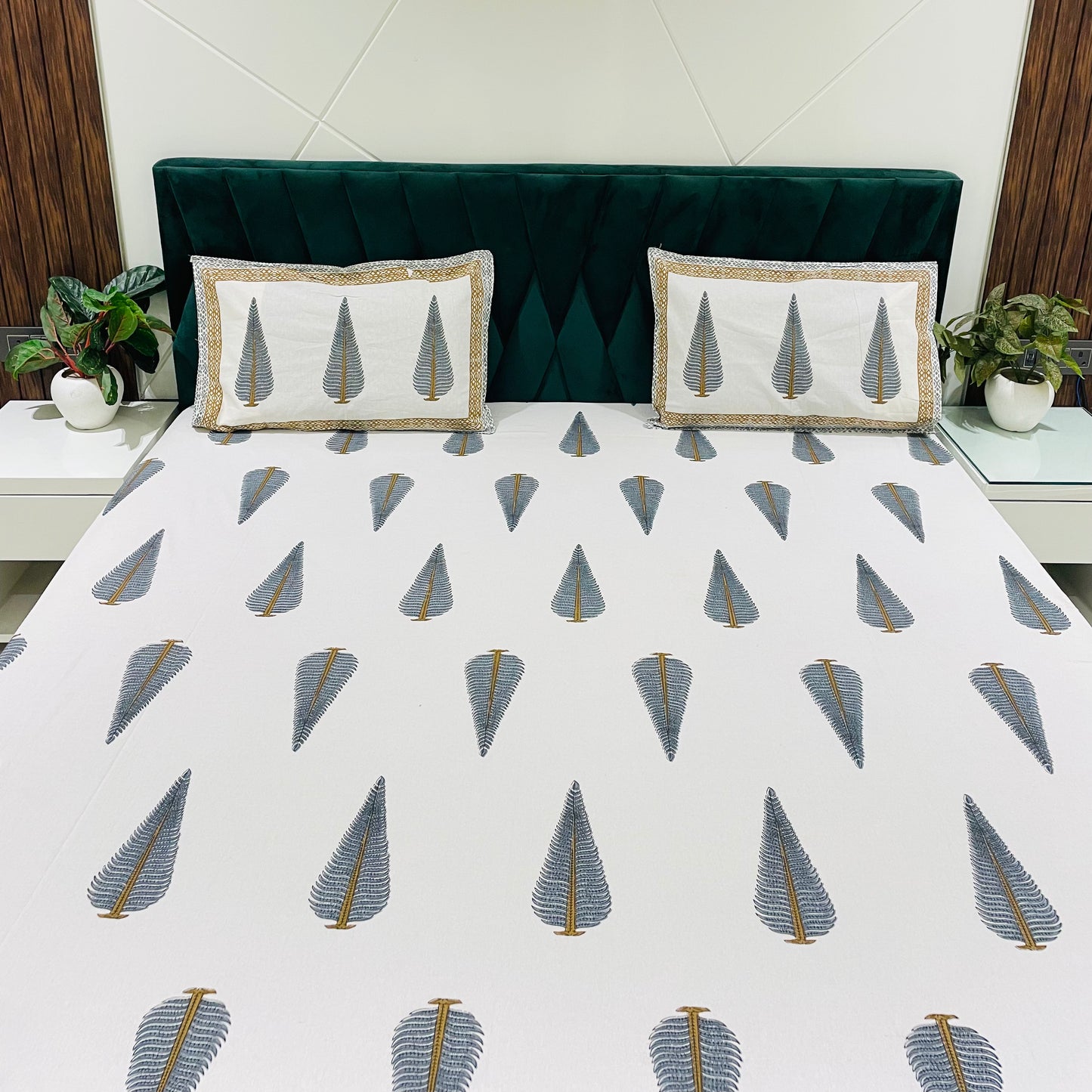 Pure Cotton Bedsheet | 210 TC |