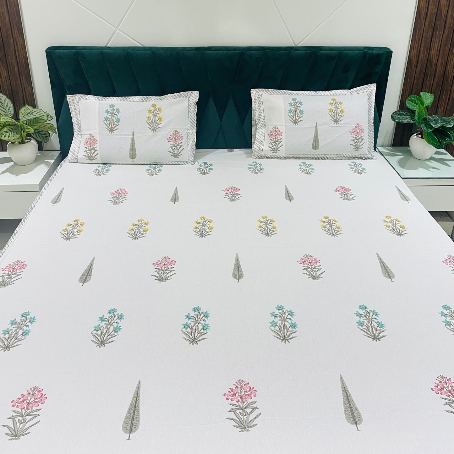 Pure Cotton Bedsheet | 210 TC |