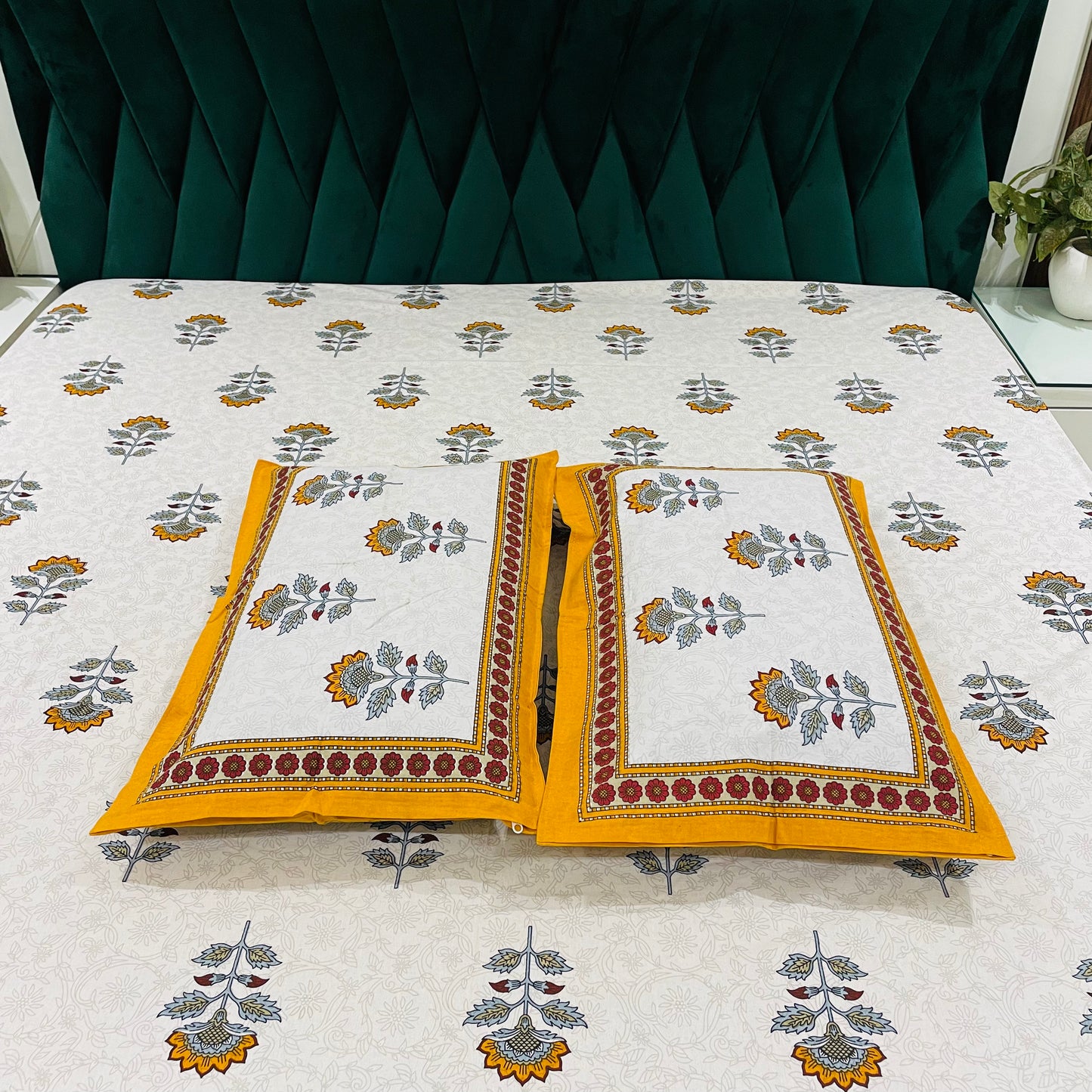 Pure Cotton Bedsheet | 210 TC |