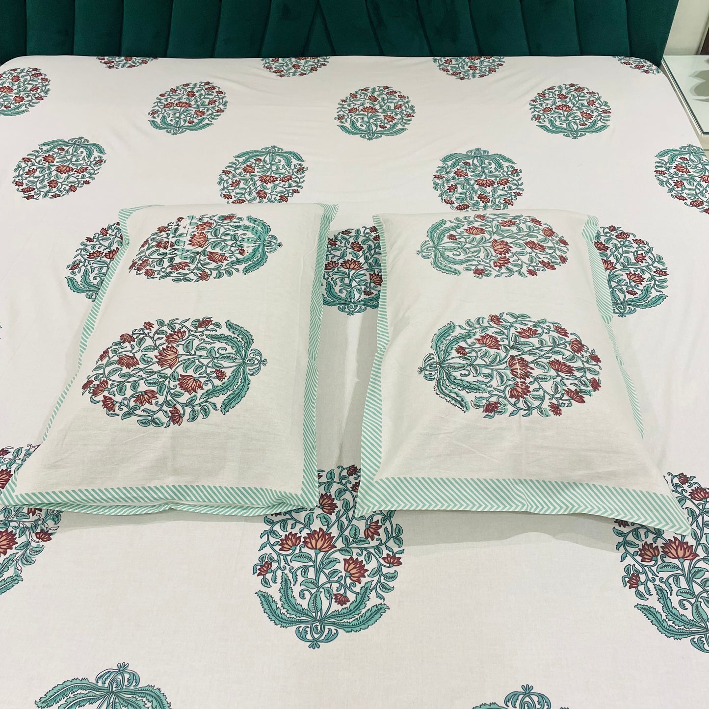Pure Cotton Bedsheet | 210 TC |