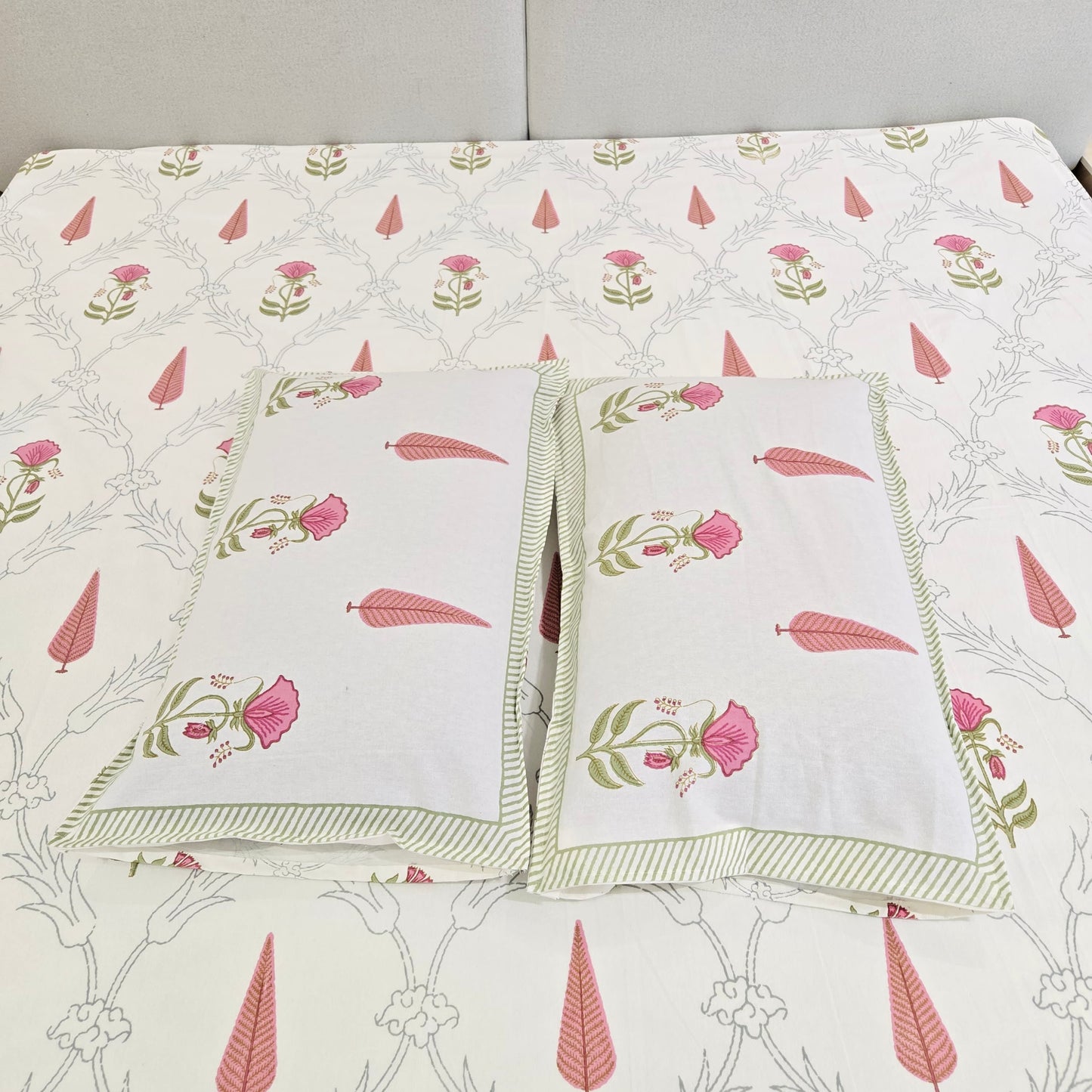 Pure Cotton Bedsheet | 210 TC |