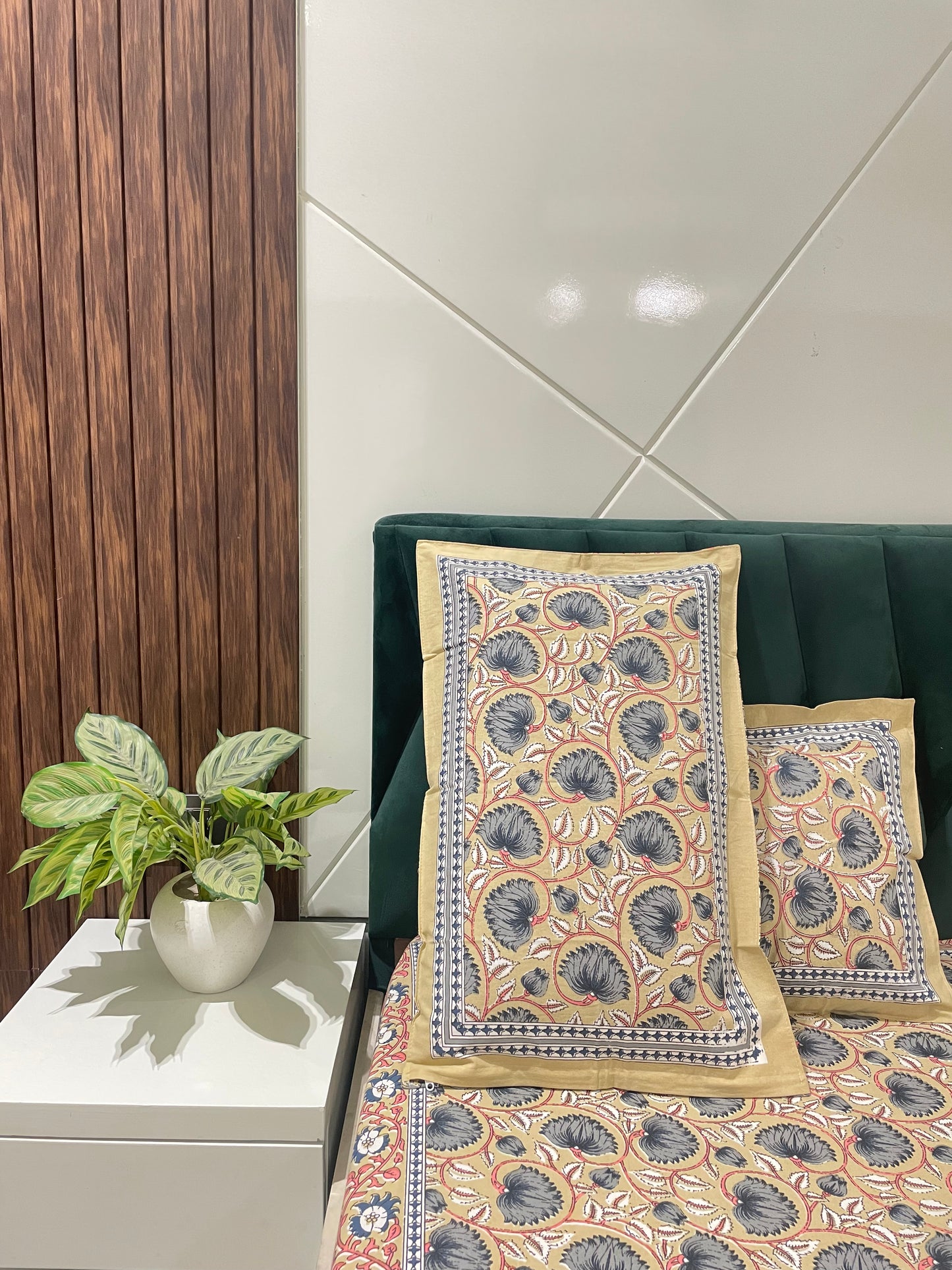 Pure Cotton Bedsheet  | 210 TC |